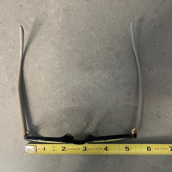 Prada prescription eyeglasses - Picture 5 of 5